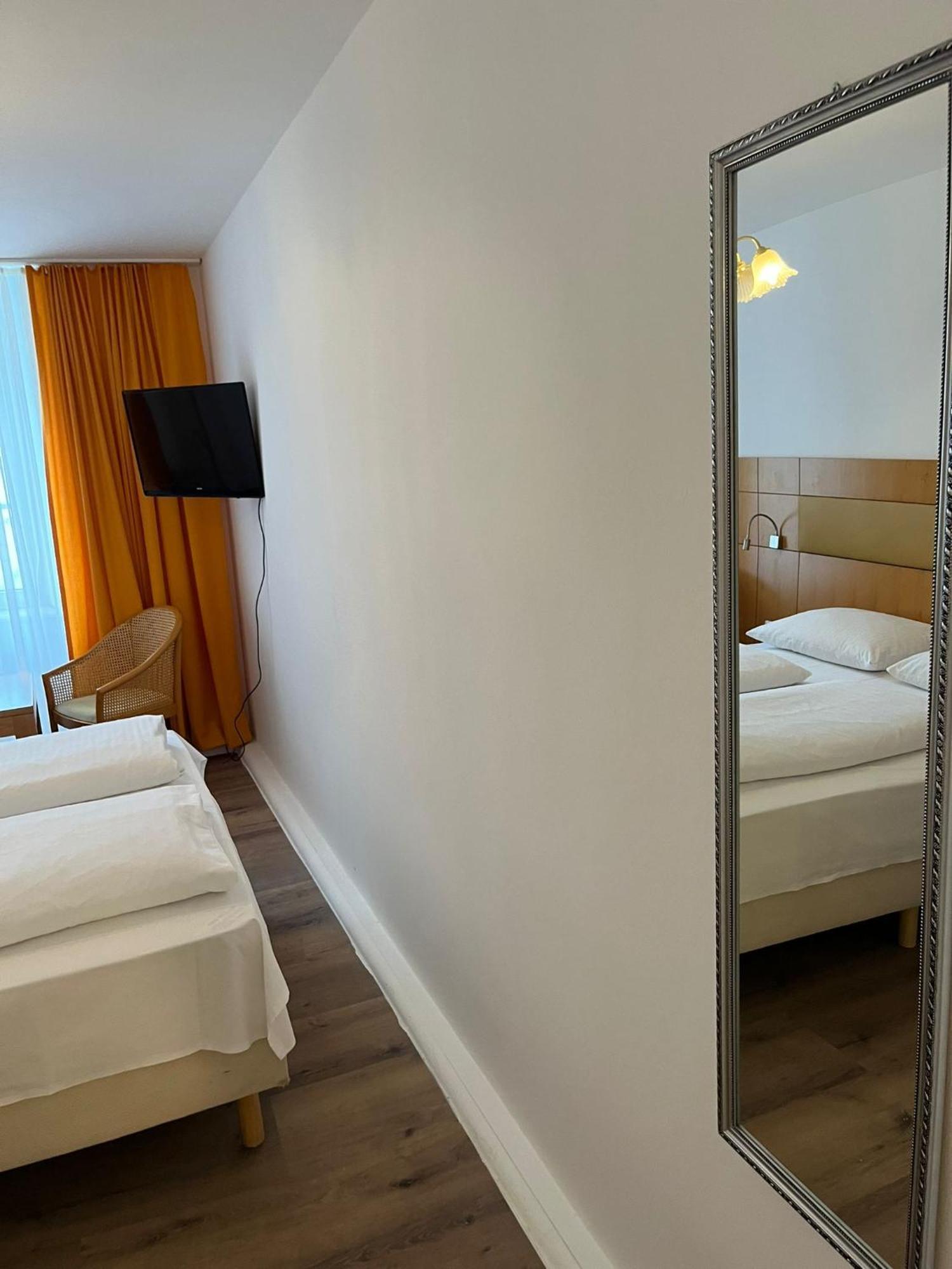 City Hotel Post 22 Браунау-ам-Инн Экстерьер фото